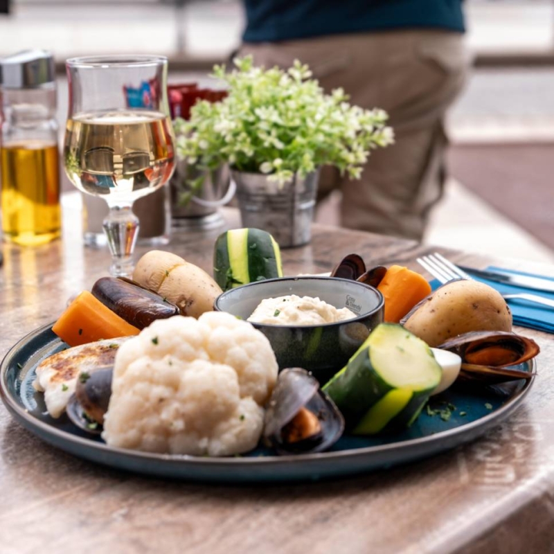 Ô minots - Brasserie Vieux port Marseille - restaurant Méditérranéen Marseille